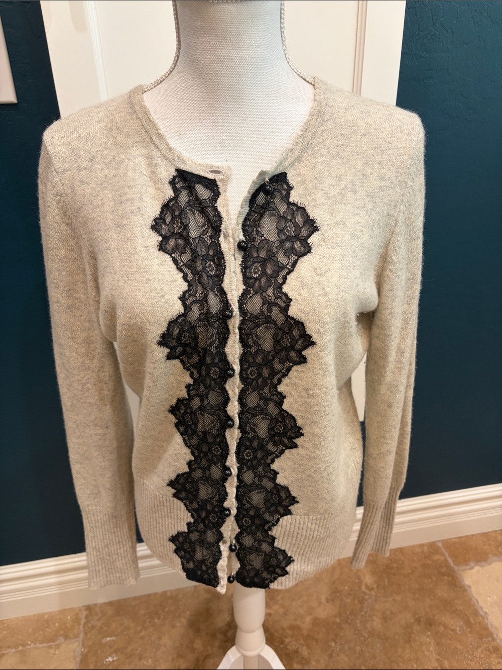 Saks 5th Avenue long sleeve gray cashmere cardigan sweater